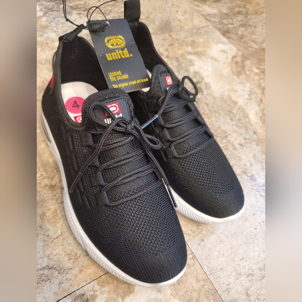 Boy's Black Mesh Mark Ecko Unltd. Slip On Sneakers Size 4 New